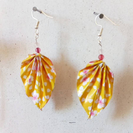 Boucles d'oreilles feuille jaune