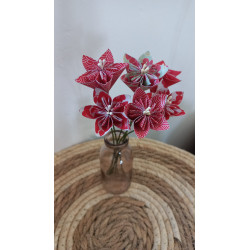 Bouquet de fleurs tons rouge