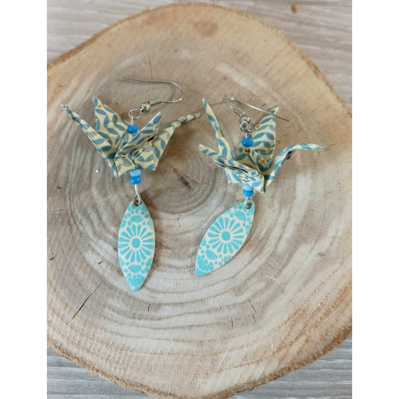 Boucles d'oreilles grue bleu ciel navette losange Boucles d'oreilles grue bleu ciel navette losange
