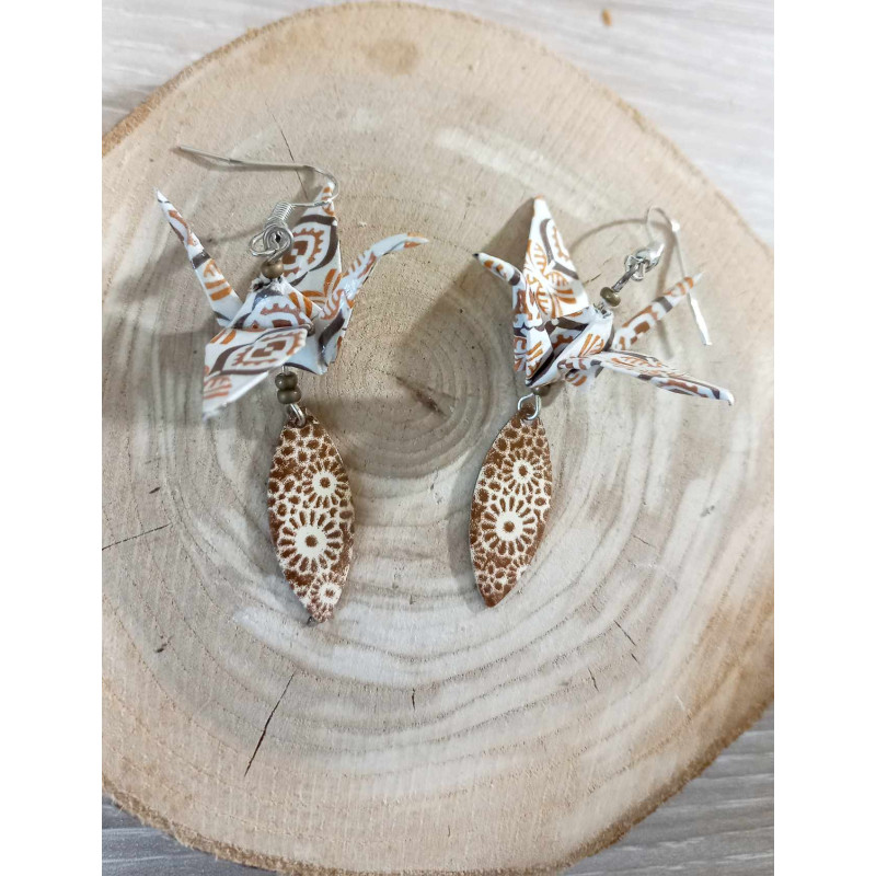 Boucles d'oreilles grue marron navette losange Boucles d'oreilles grue marron navette losange