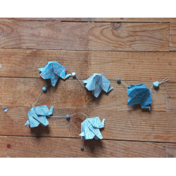 Guirlande éléphant bleu clair