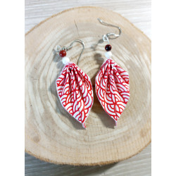 Boucles d'oreilles feuille rouge
