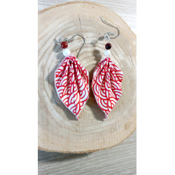Boucles d'oreilles feuille rouge