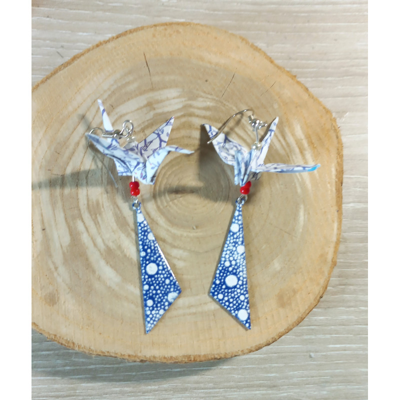 Boucles d'oreilles grue bleue et blanche Boucles d'oreilles grue bleue et blanche