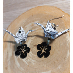 Boucles d'oreilles grue noir fleur d'hibiscus