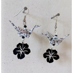 Boucles d'oreilles grue noir fleur d'hibiscus